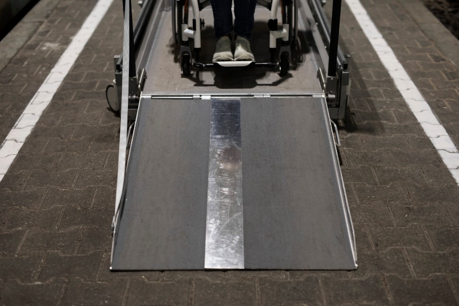 LP11 Stepless by Guldman Lift